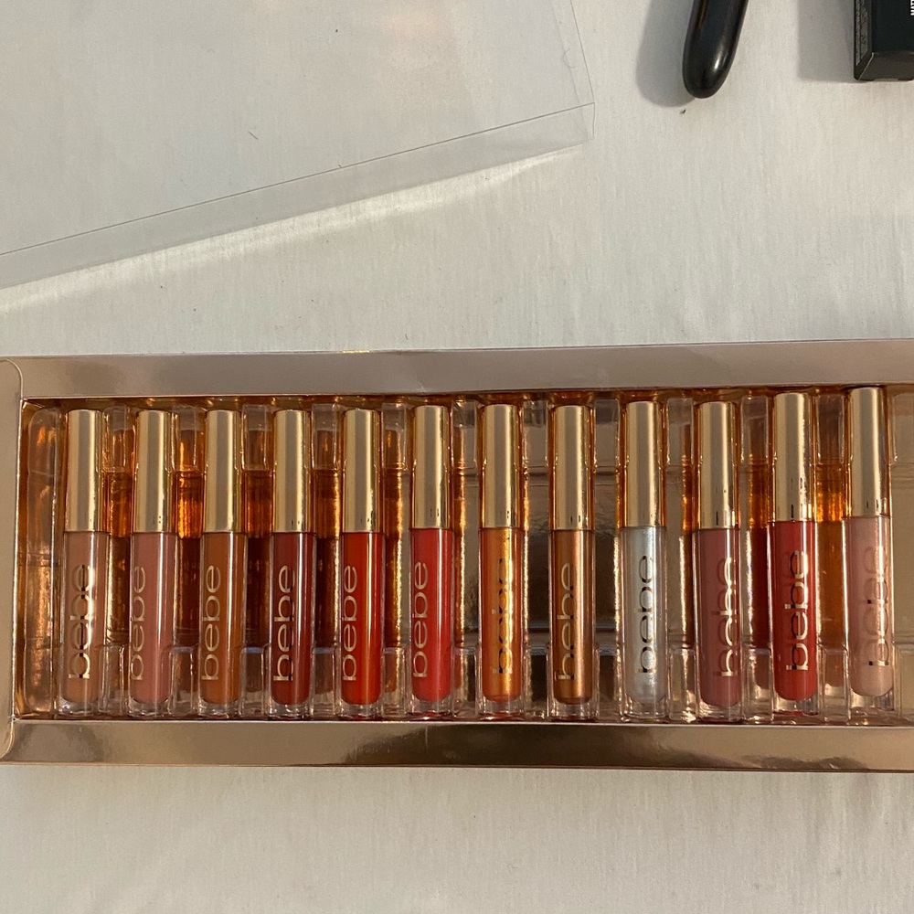 Bebe best of both worlds lip gloss set